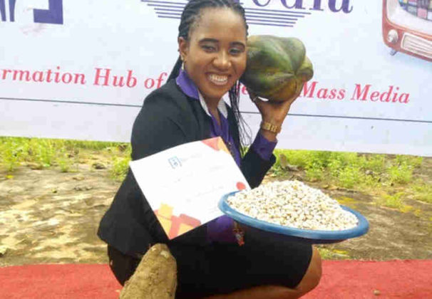 Best Student Awarded Yam, 18 Cups Of Beans In Anambra (Photo)